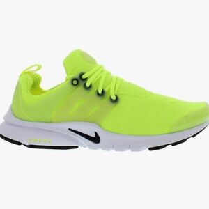 Nike Green Athletic Shoes Lightweight Design size 5Y